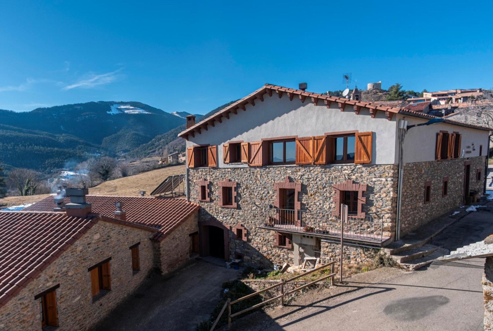 Can Tubau - Casa Rural - Apartaments Campelles エクステリア 写真