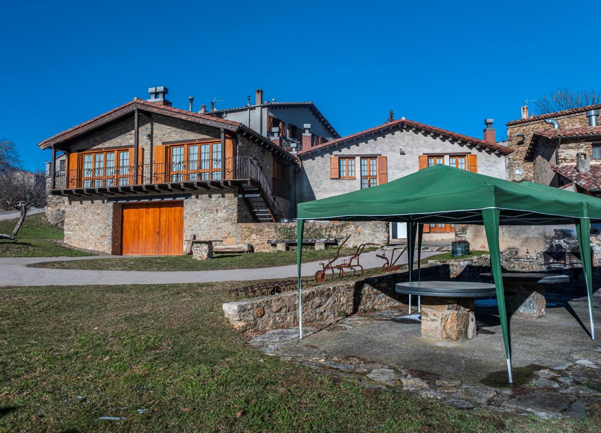 Can Tubau - Casa Rural - Apartaments Campelles エクステリア 写真