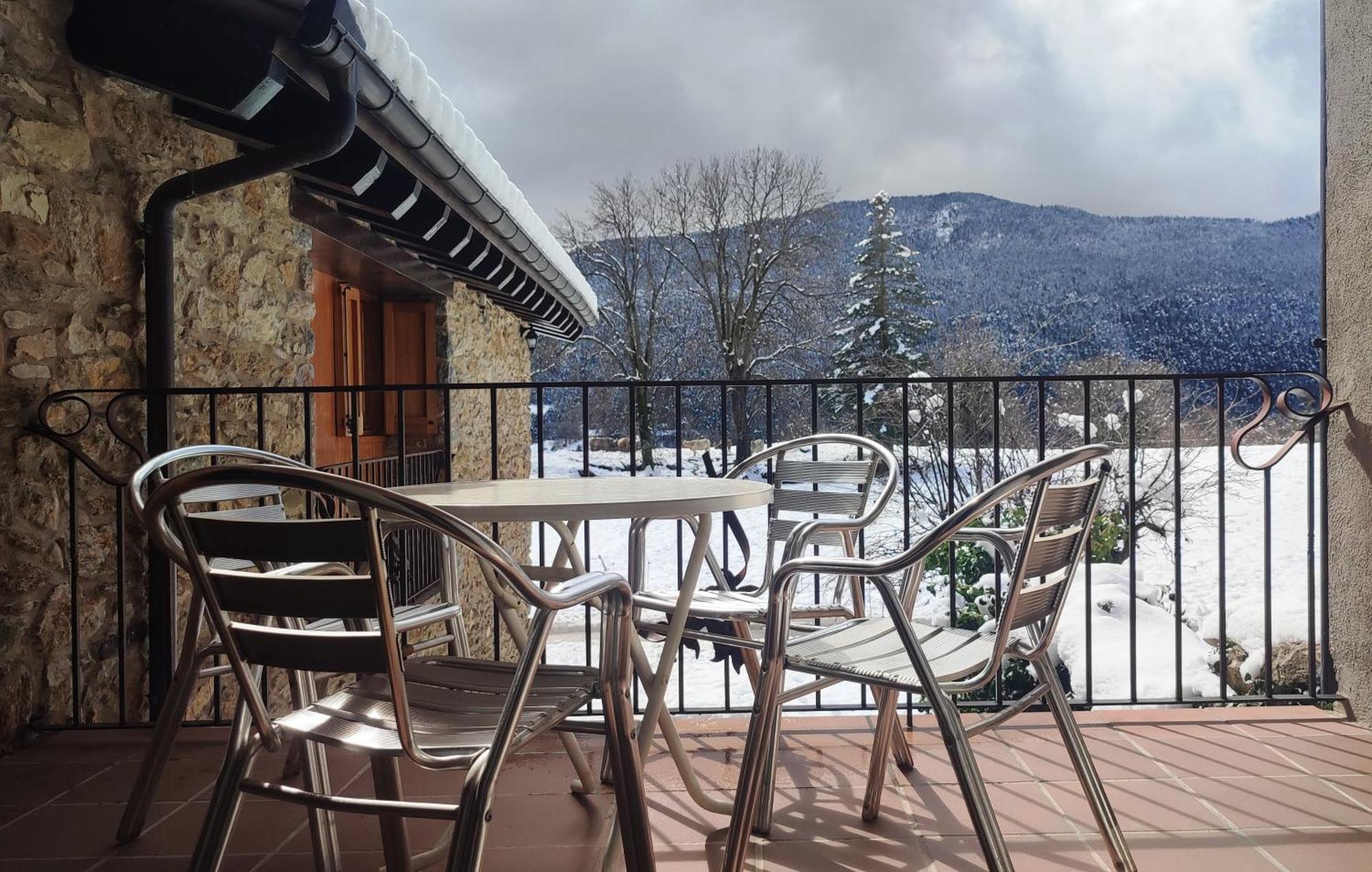 Can Tubau - Casa Rural - Apartaments Campelles エクステリア 写真