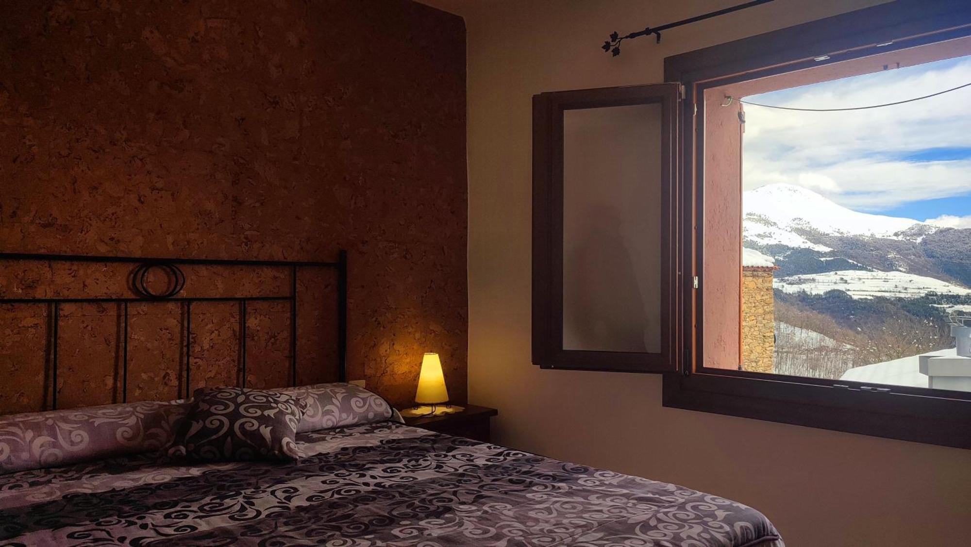 Can Tubau - Casa Rural - Apartaments Campelles エクステリア 写真